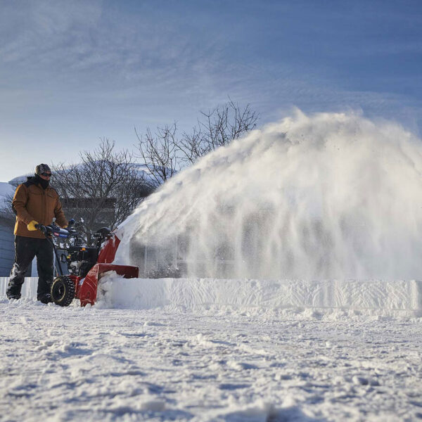 24 in. (61 cm) Power Max® 824 OE Gas Snow Blower - Image 4